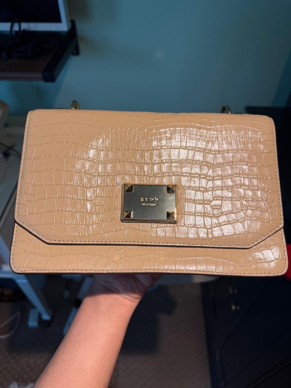 DKNY - Beige Leather Shoulder Bag with Gold Plate